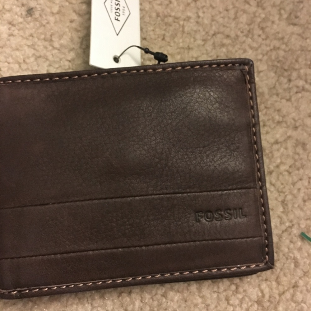 Fossil brown leather wallet